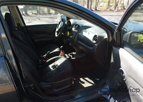 2017 Nissan Versa 1.6 S z USA, uszkodzony, nr VIN 3N1CN7AP4HL834857